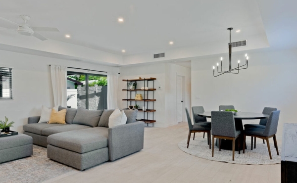 Melmac House 3 Bed 2 Bath