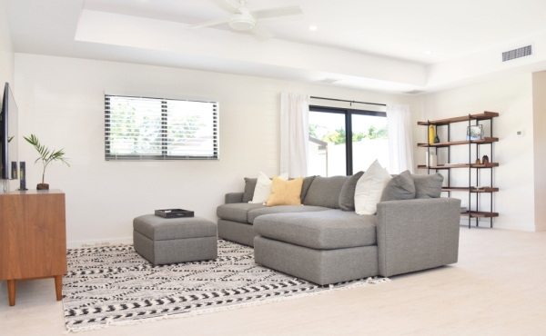 Melmac House 3 Bed 2 Bath